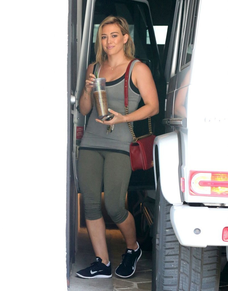 Hilary Duff Cameltoe and Ready for her Workout - Taxi Driver Movie