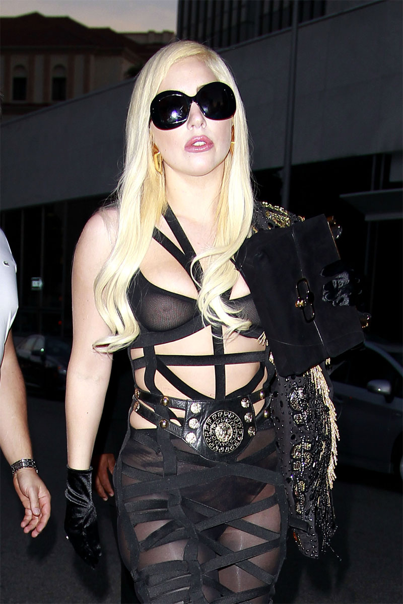 Lady Gaga Sheer Bra Showing Off Her Boobies Taxi Driver