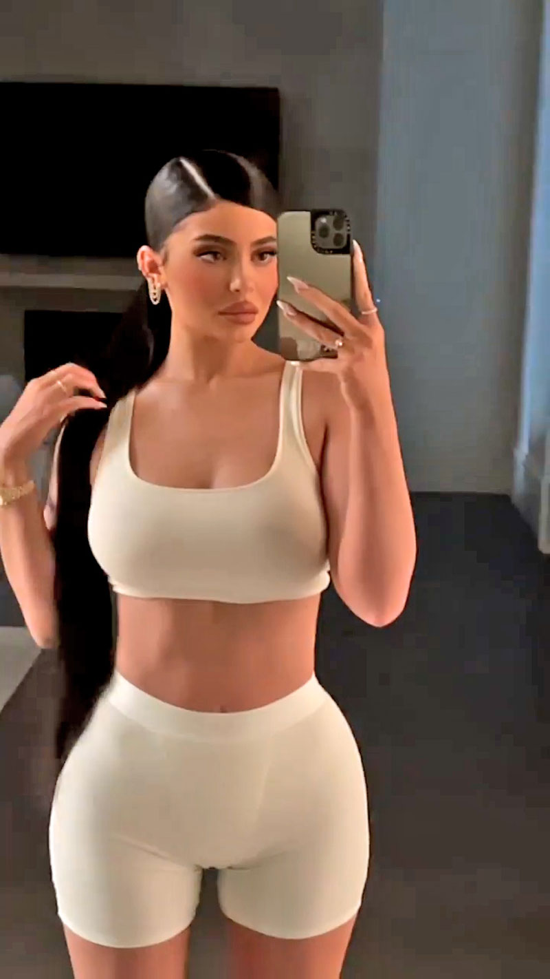 Kylie Jenner Cameltoe in White Workout Wear - Taxi Driver Movie